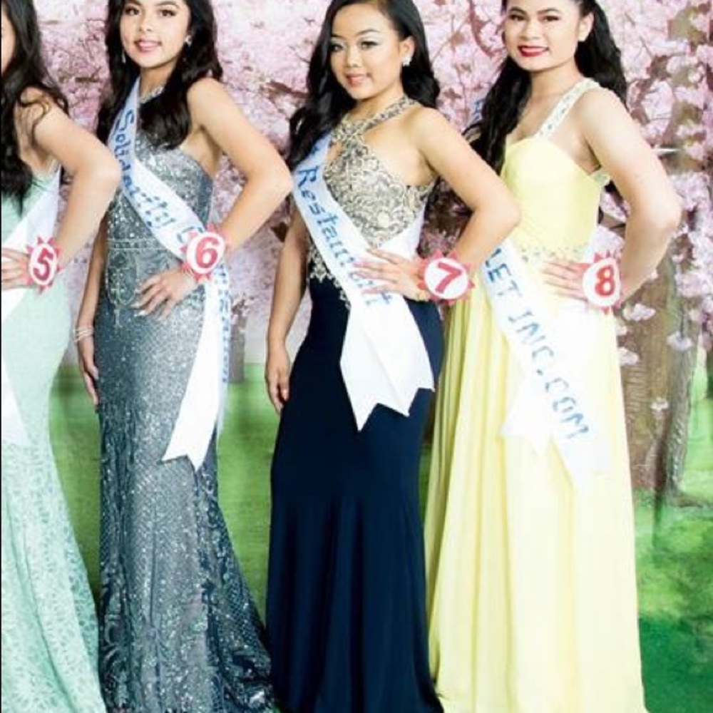 Prom dress - Picture 7 of 7